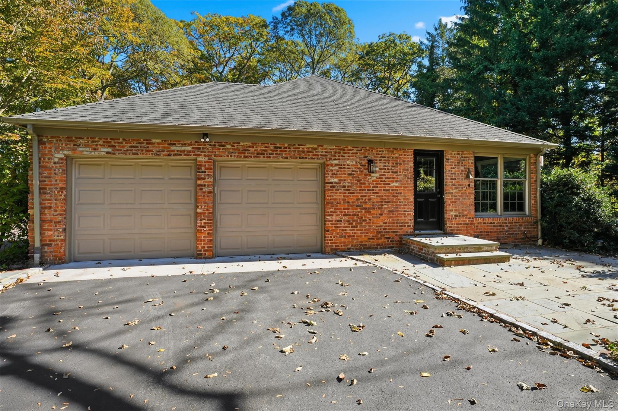 1120 Cove Edge Road, Oyster Bay Cove, NY 11791