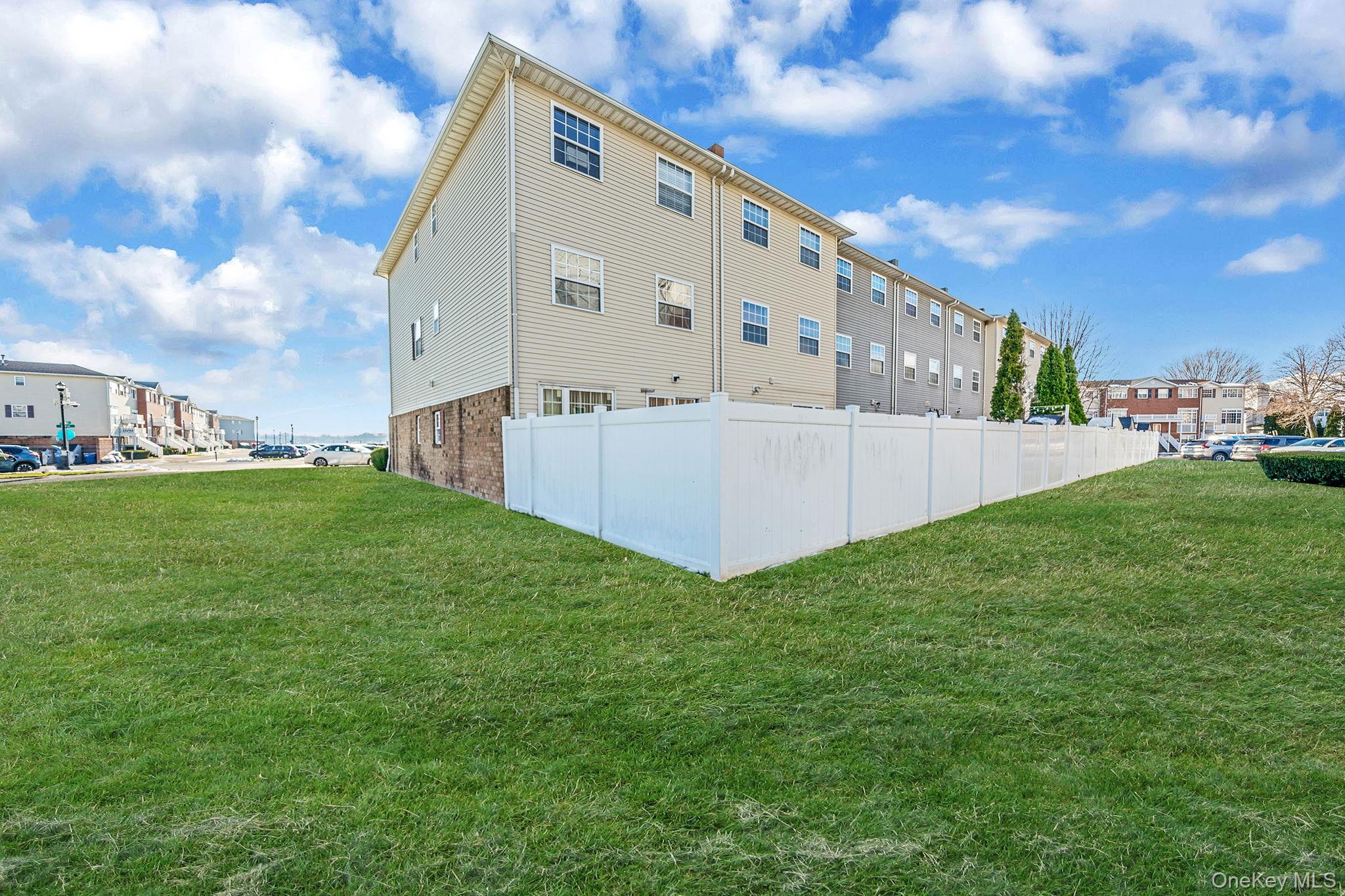 101 Surf Drive # 23, Bronx, NY 10473