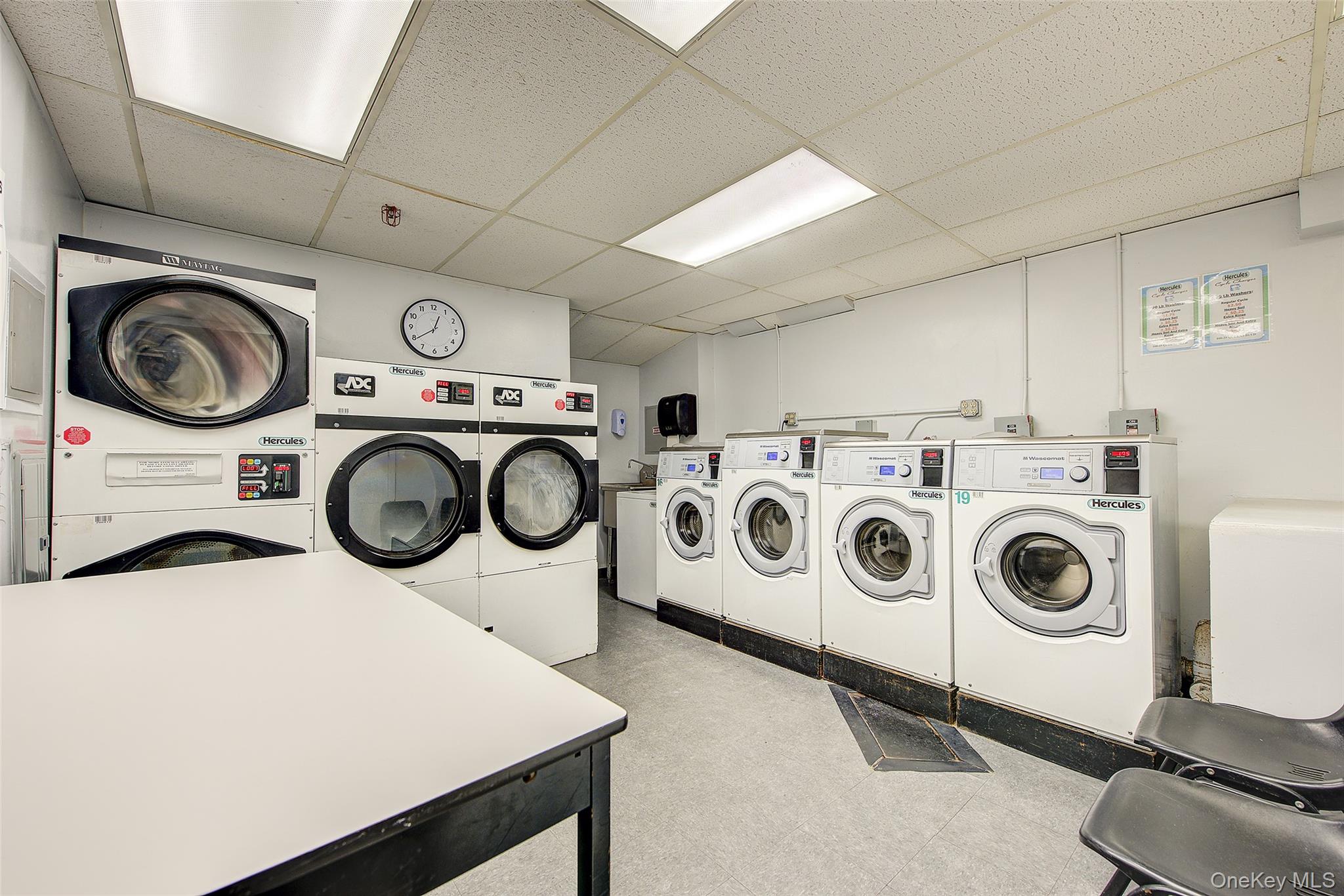 100-25 Queens Boulevard # 2R, Forest Hills, NY 11375