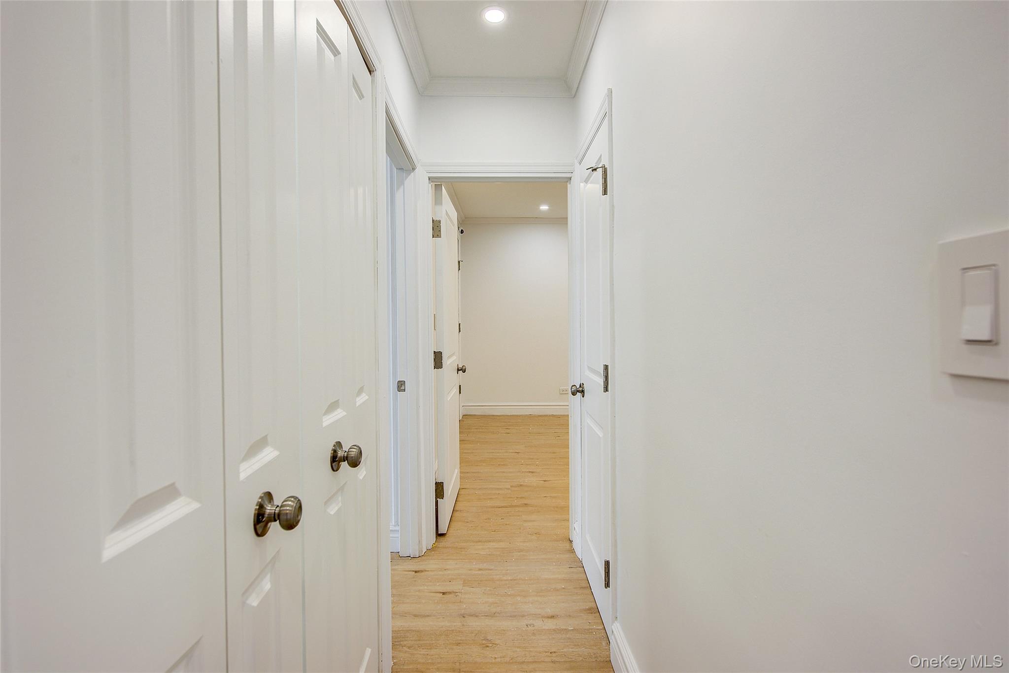 100-25 Queens Boulevard # 2R, Forest Hills, NY 11375