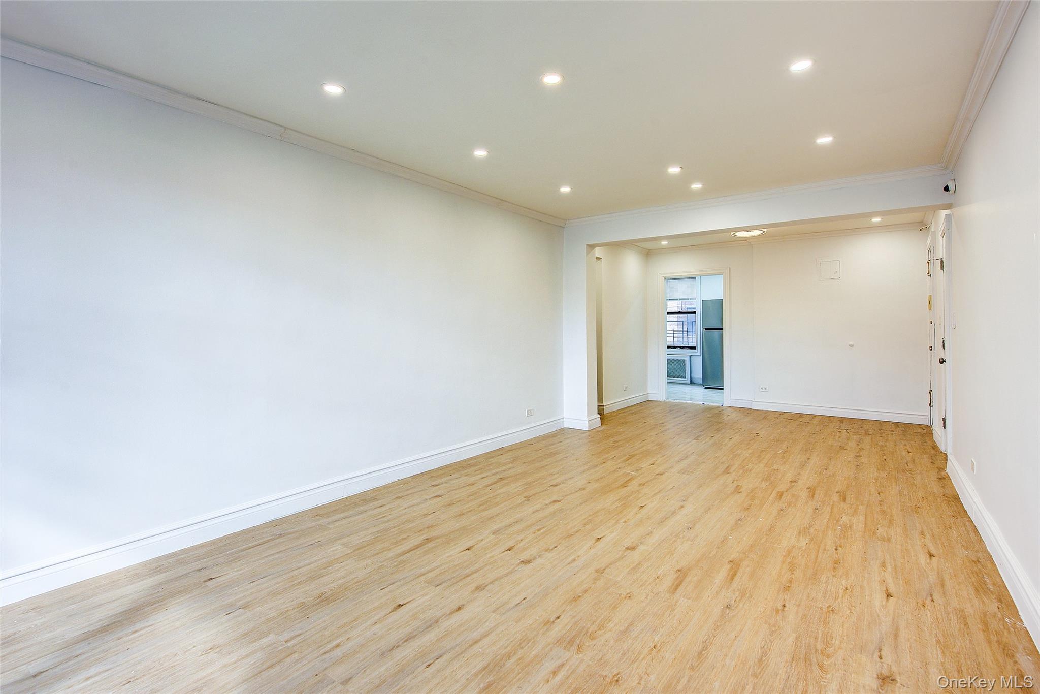 100-25 Queens Boulevard # 2R, Forest Hills, NY 11375