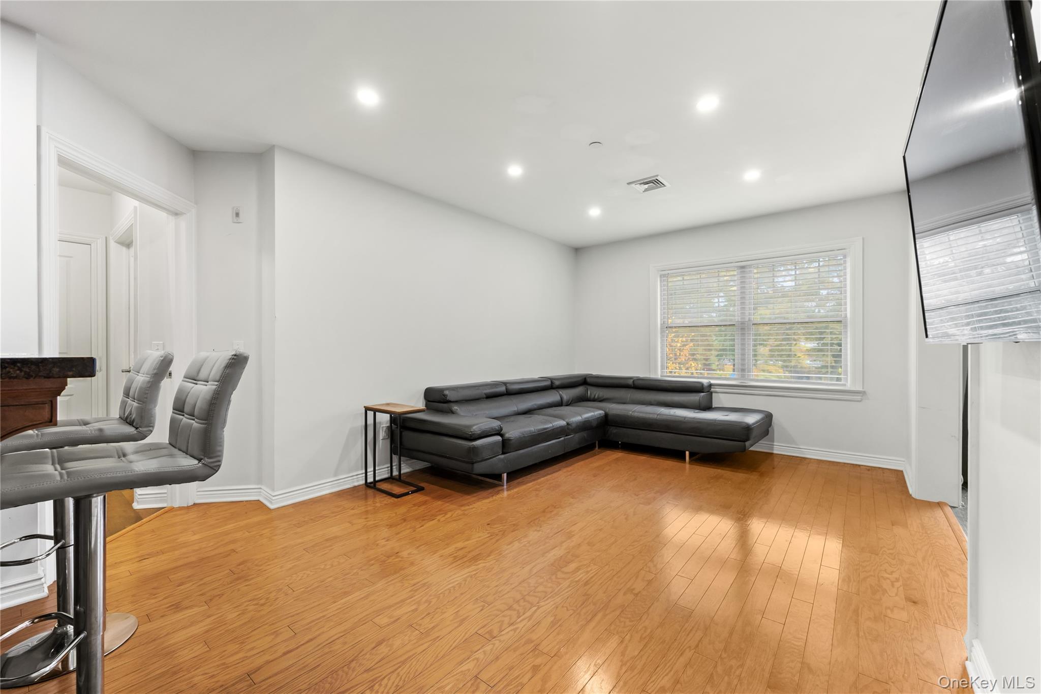 101 Sheldrake Place # 14, Mamaroneck, NY 10543