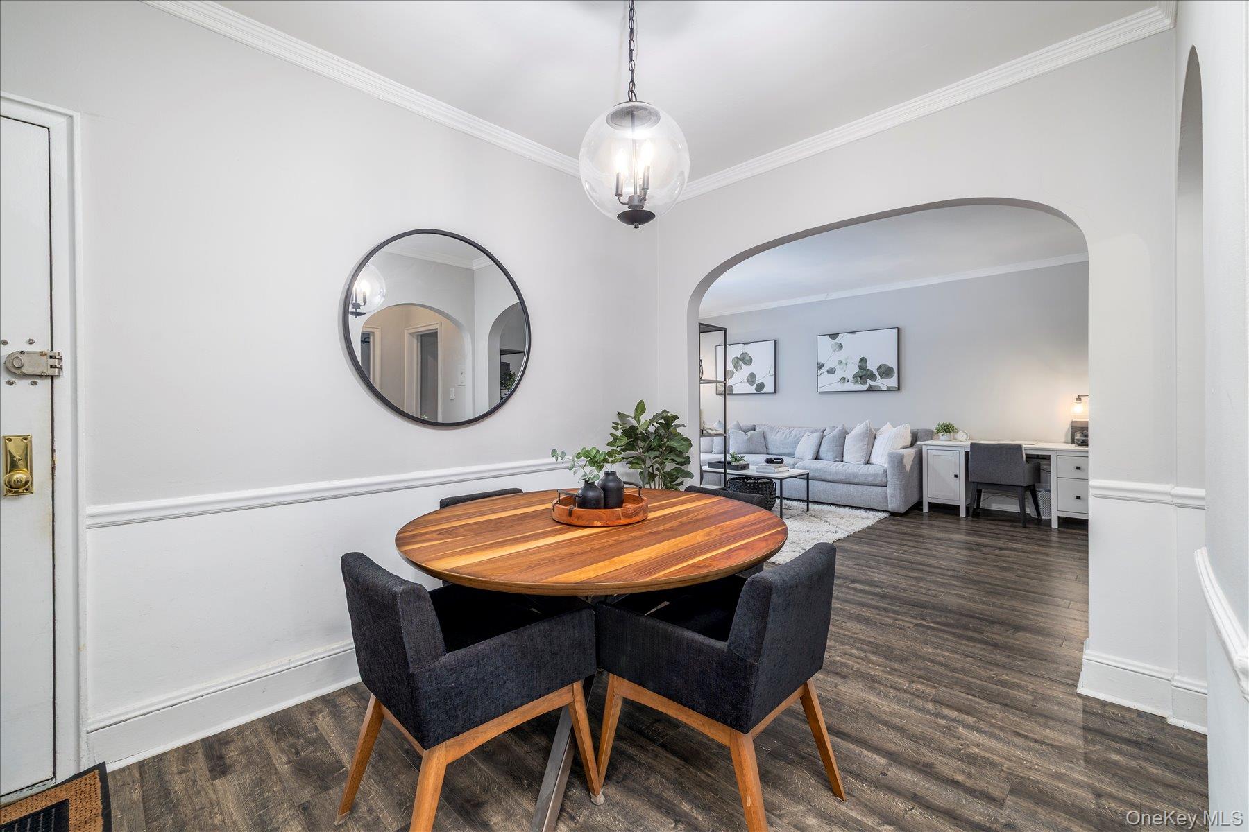 261 Central Avenue # E4, Lawrence, NY 11559