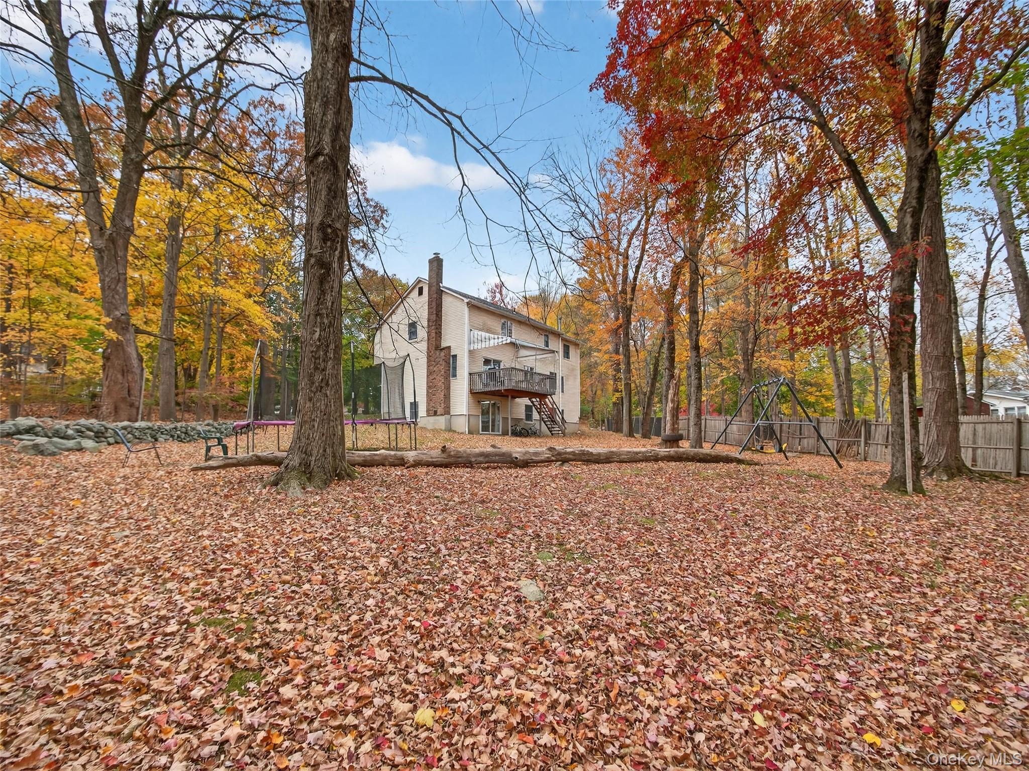 19 Paul Court, Pearl River, NY 10965