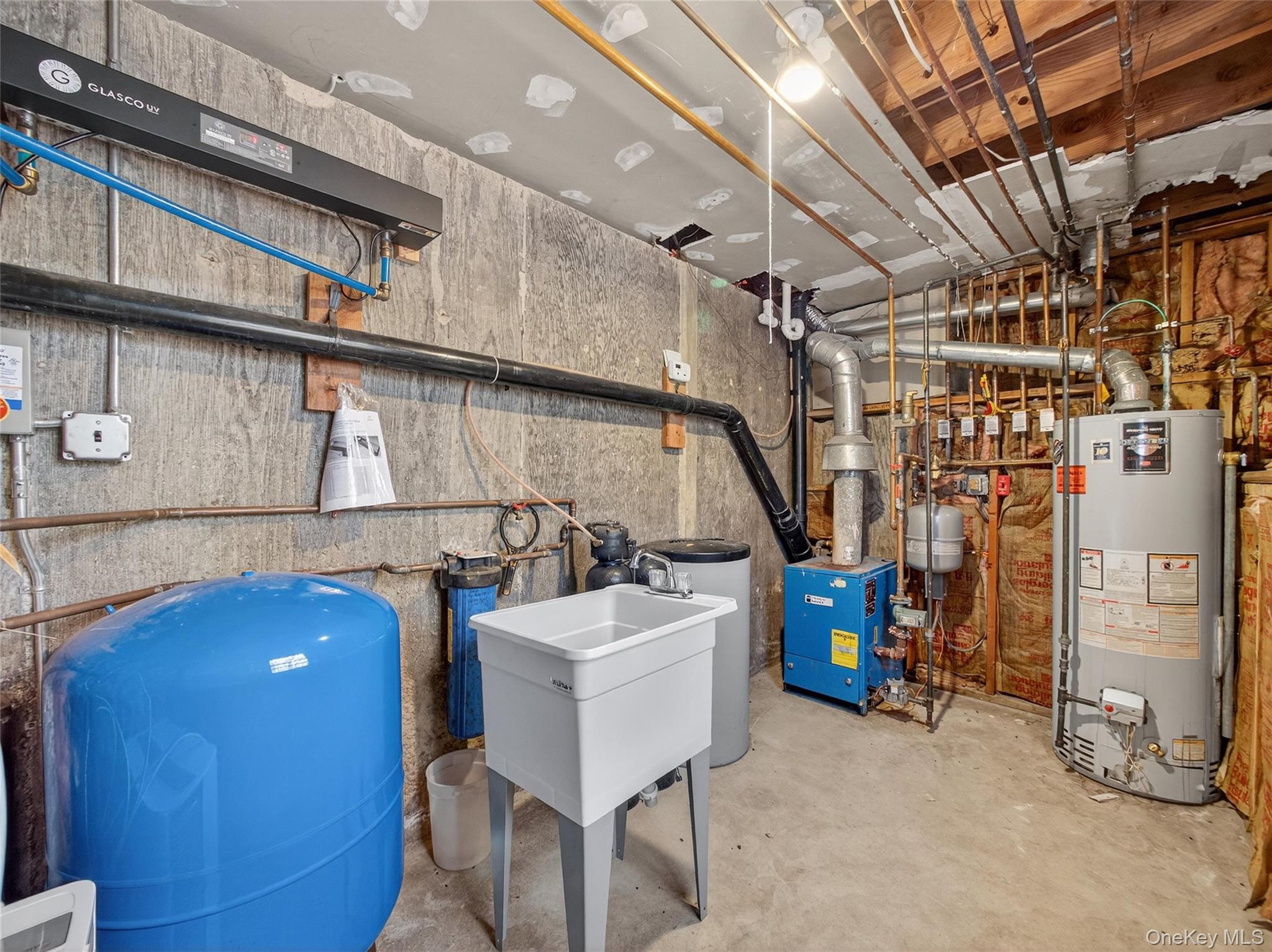 19 Paul Court, Pearl River, NY 10965