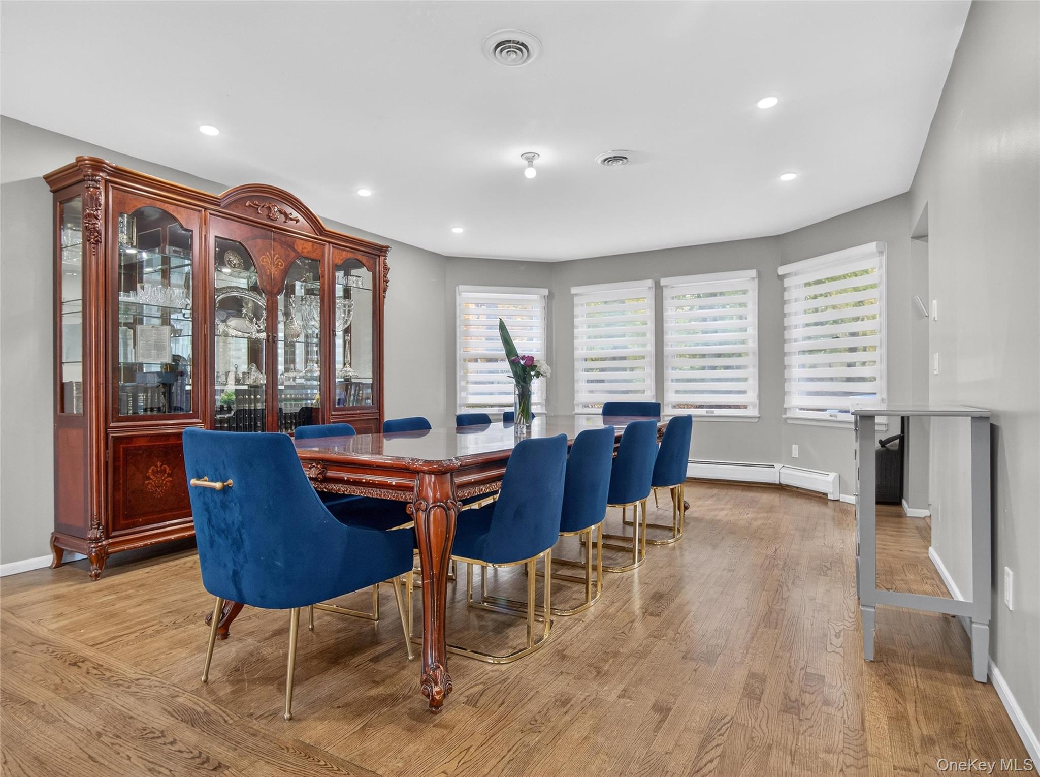 19 Paul Court, Pearl River, NY 10965