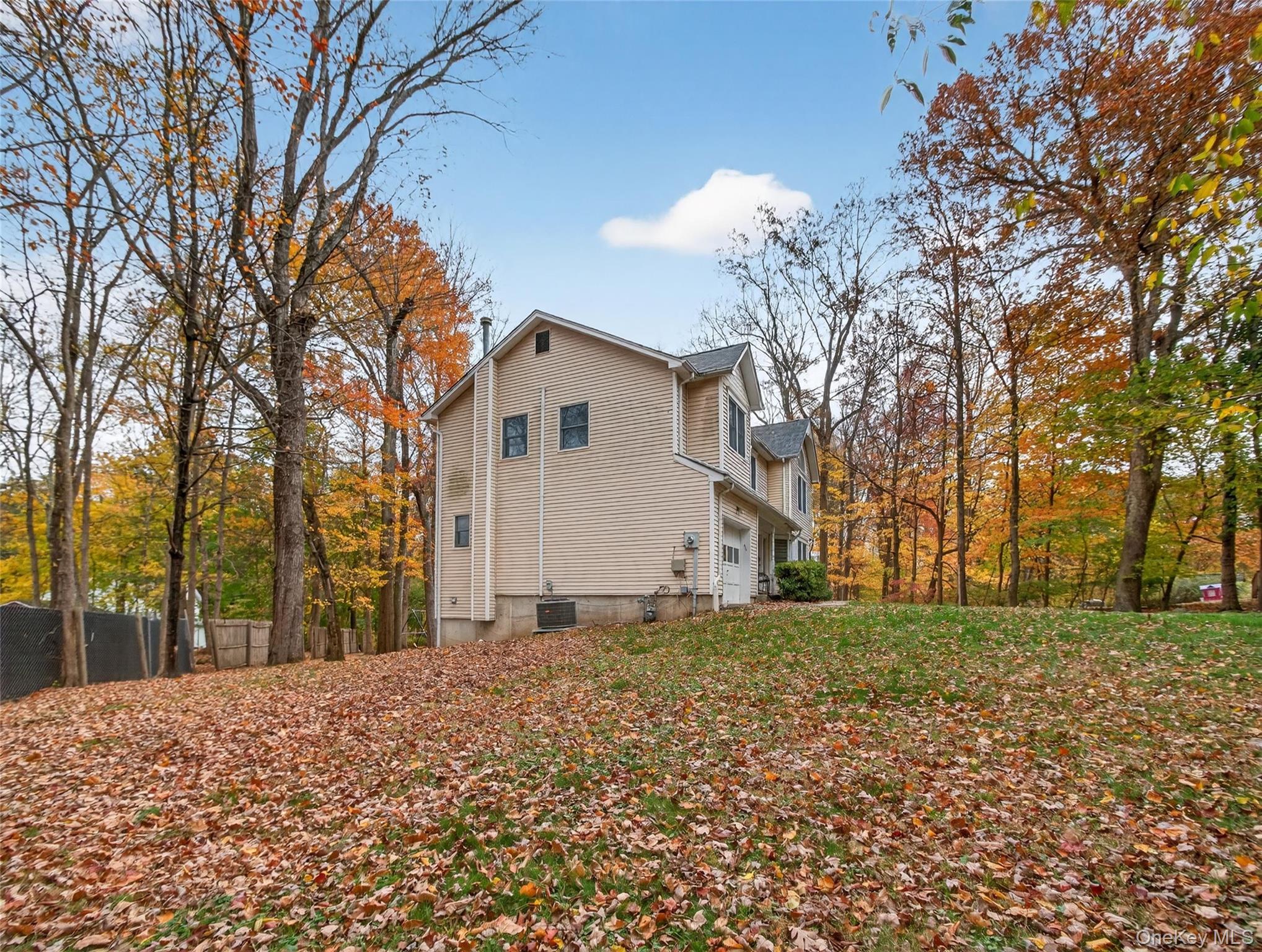 19 Paul Court, Pearl River, NY 10965