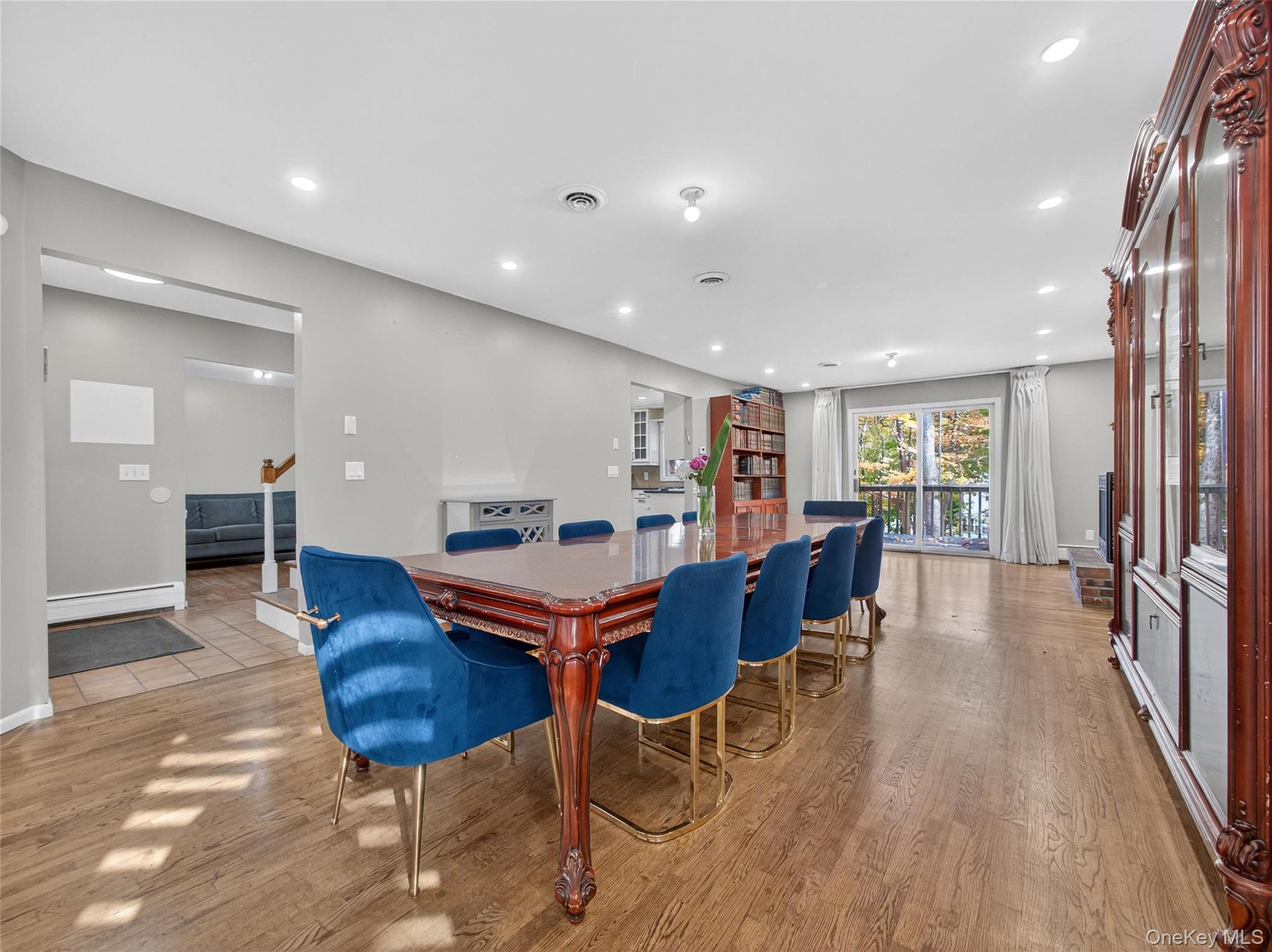 19 Paul Court, Pearl River, NY 10965