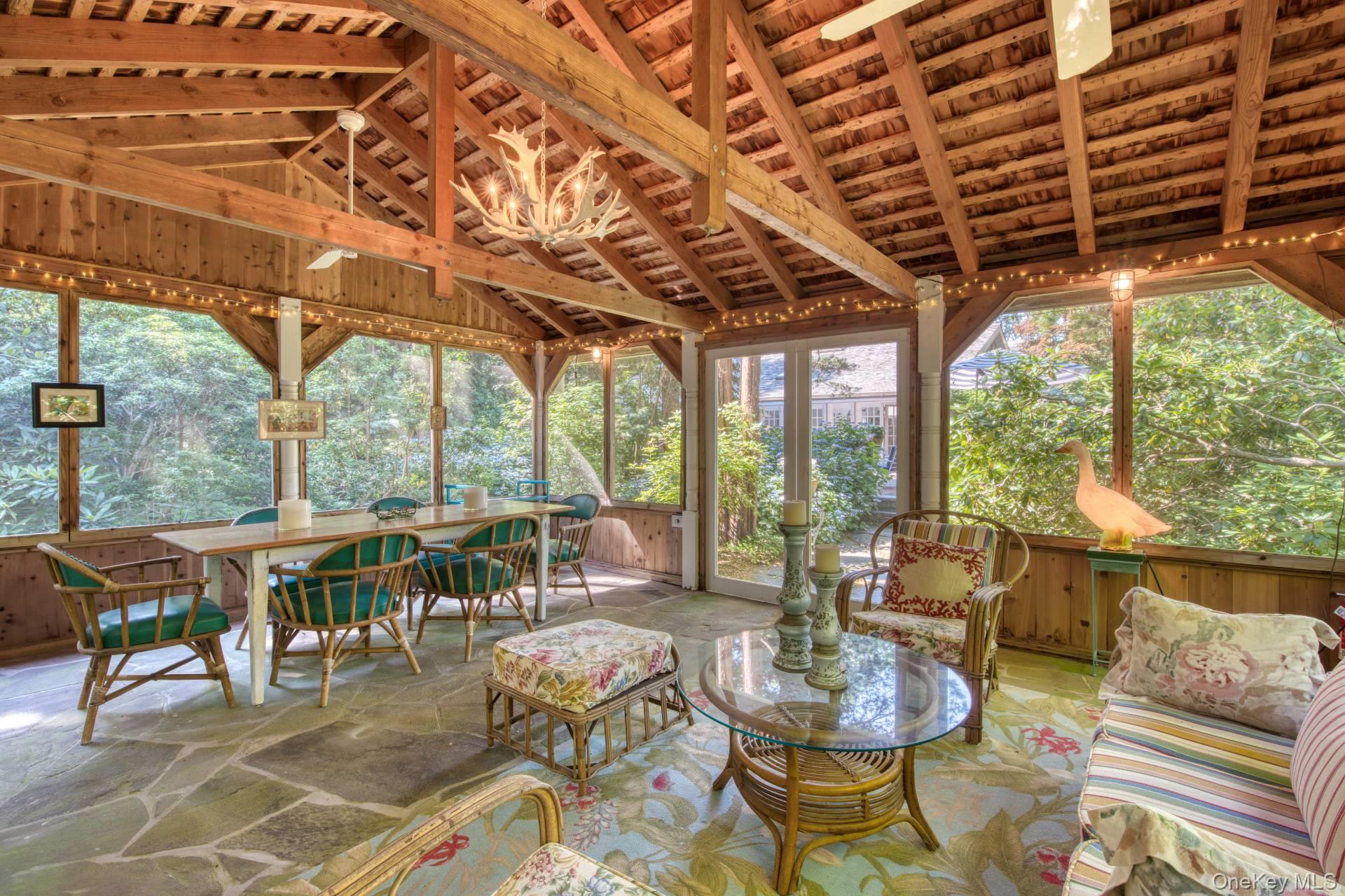 1 Wagon Lane, East Hampton, NY 11937