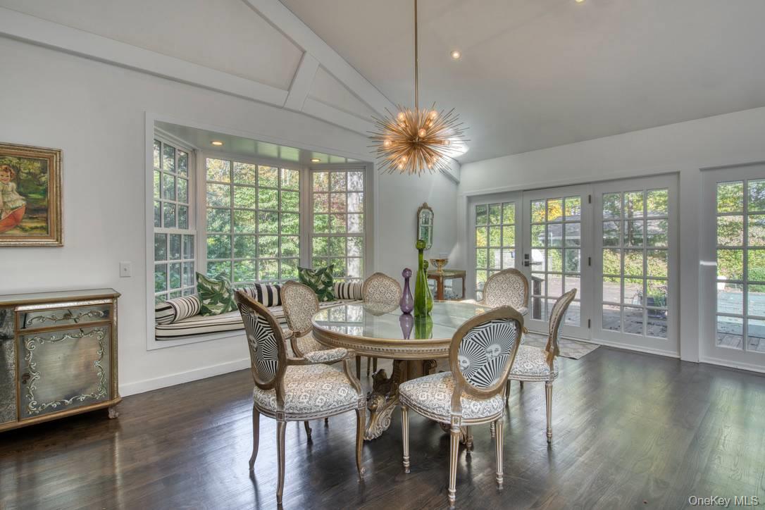 1 Wagon Lane, East Hampton, NY 11937