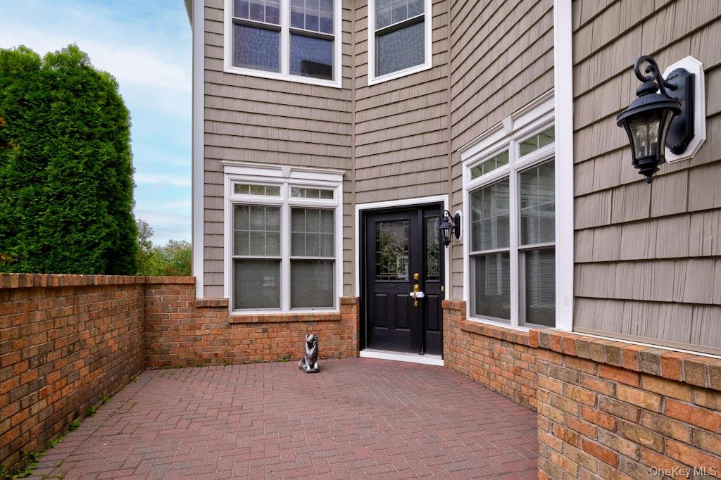 702 Equestrian Way, Westbury, NY 11590