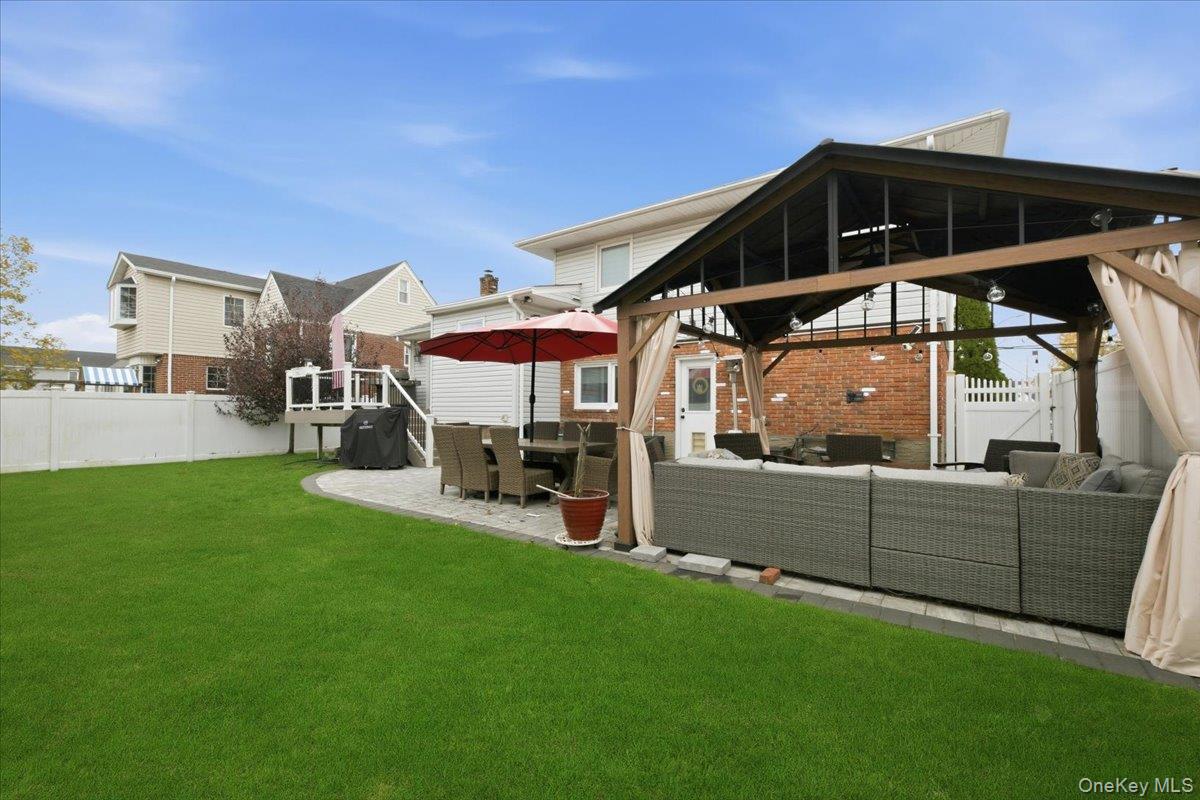 1800 Carlisle Place, Merrick, NY 11566