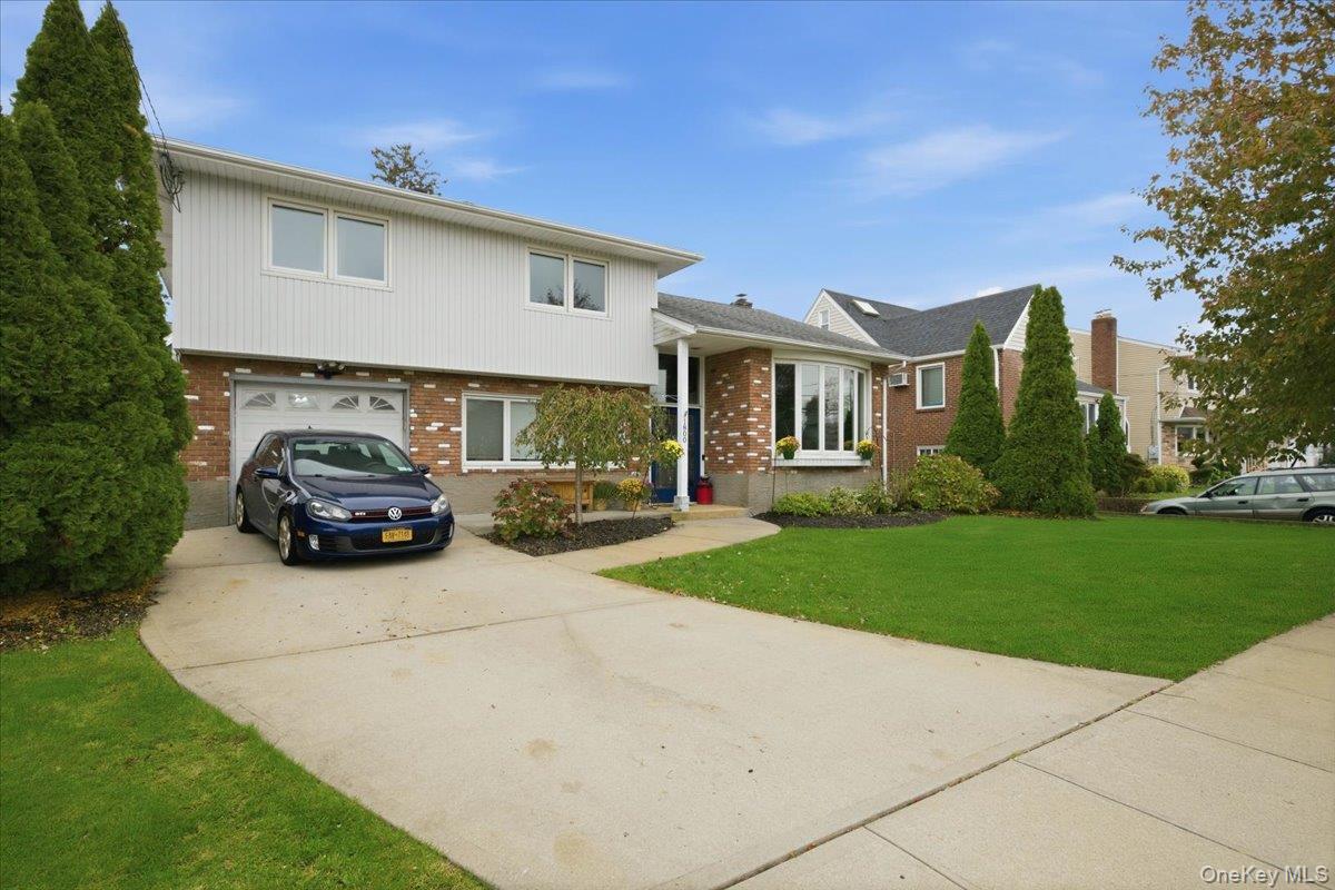 1800 Carlisle Place, Merrick, NY 11566