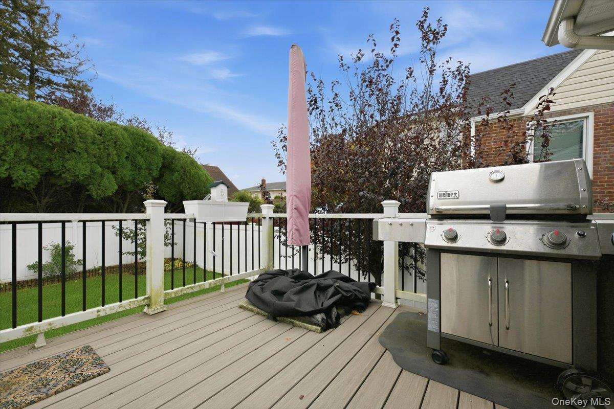 1800 Carlisle Place, Merrick, NY 11566