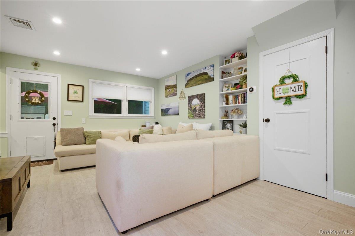 1800 Carlisle Place, Merrick, NY 11566