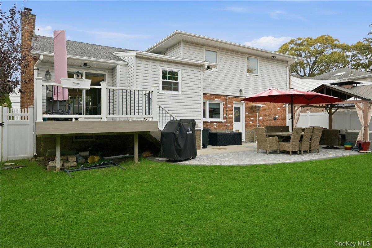 1800 Carlisle Place, Merrick, NY 11566