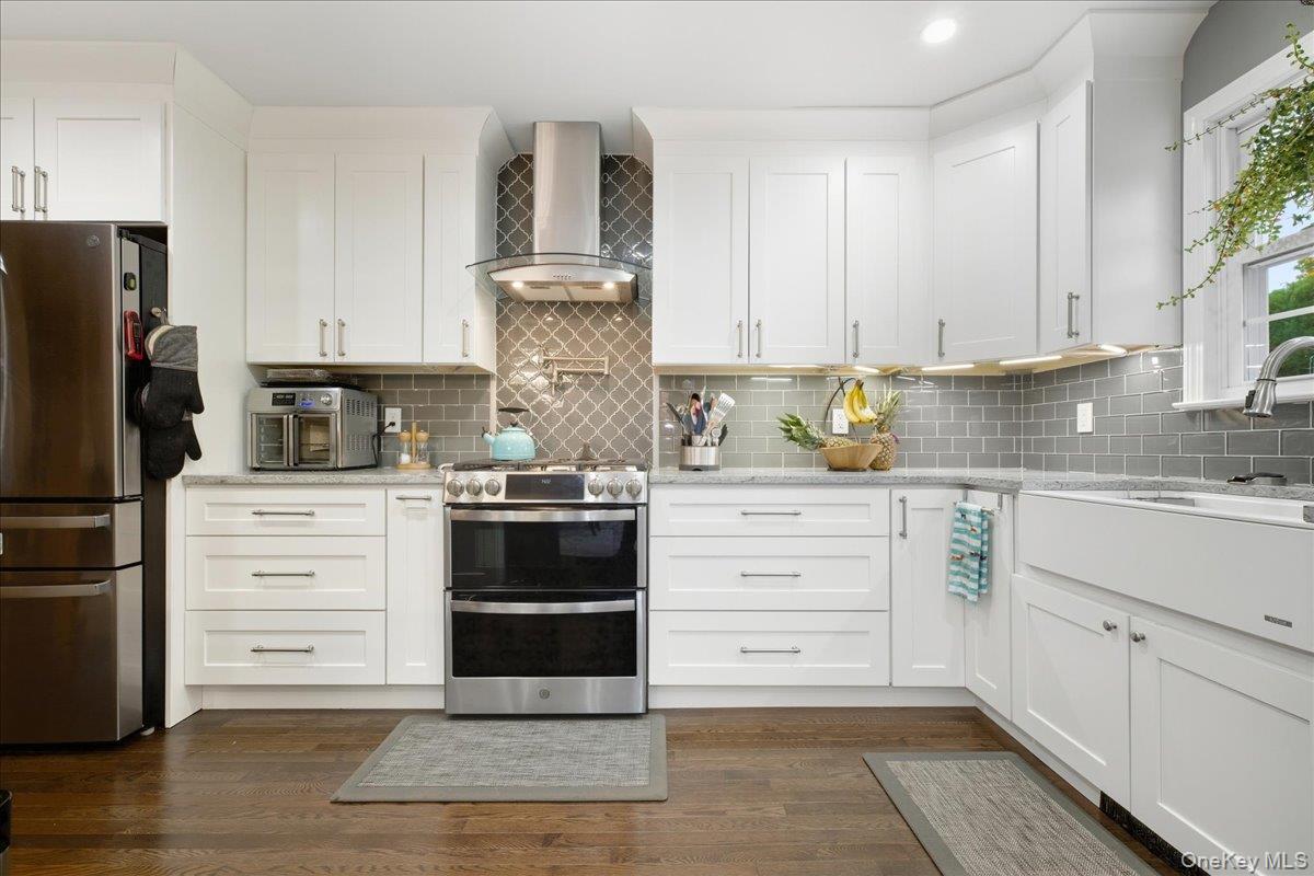 1800 Carlisle Place, Merrick, NY 11566