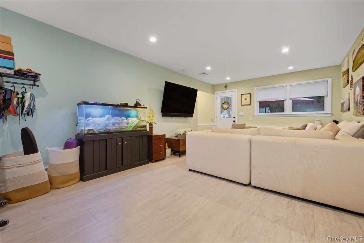 1800 Carlisle Place, Merrick, NY 11566