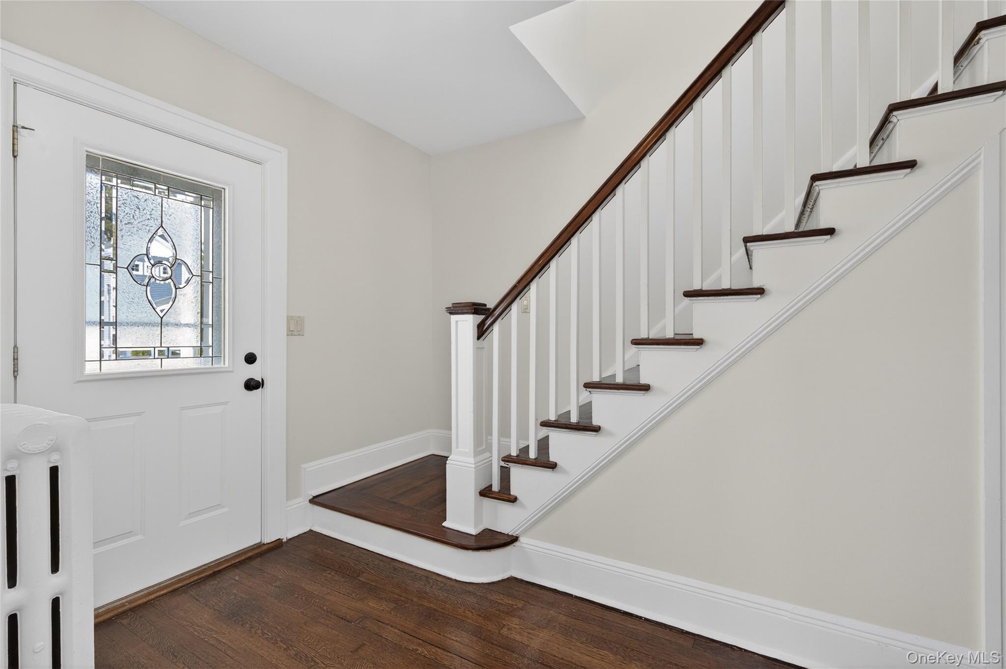 26 W 5th Street, Locust Valley, NY 11560