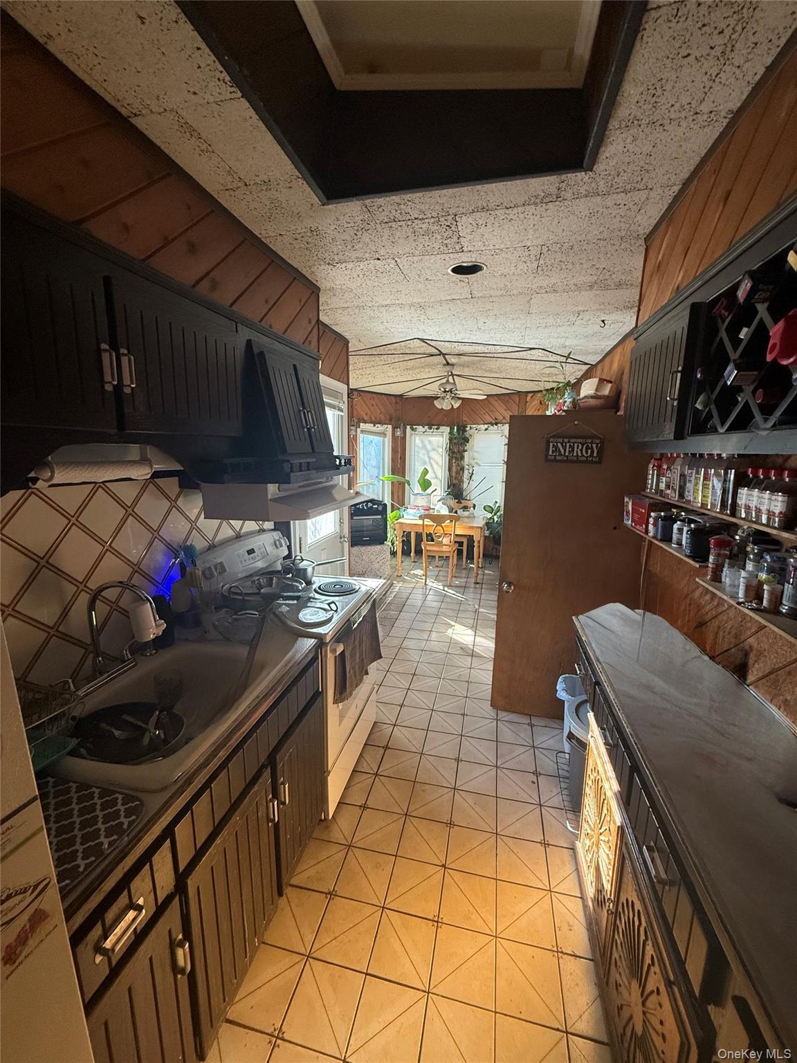 West Babylon, NY 11704