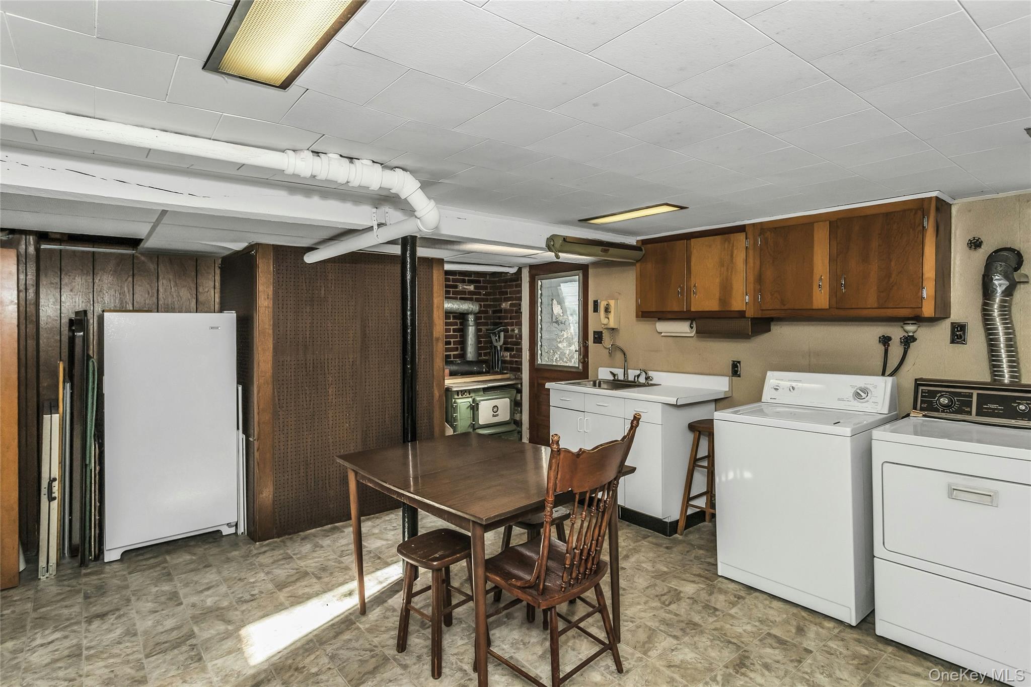 61-22 56th Drive, Maspeth, NY 11378