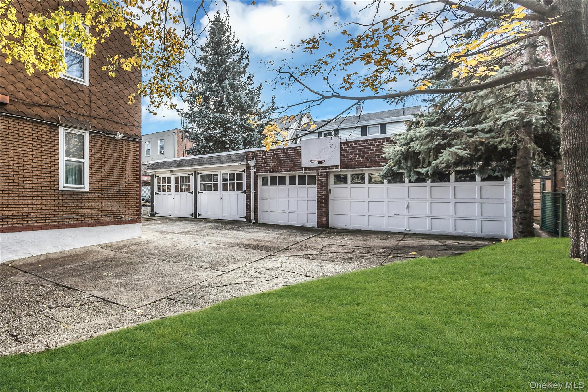 61-22 56th Drive, Maspeth, NY 11378