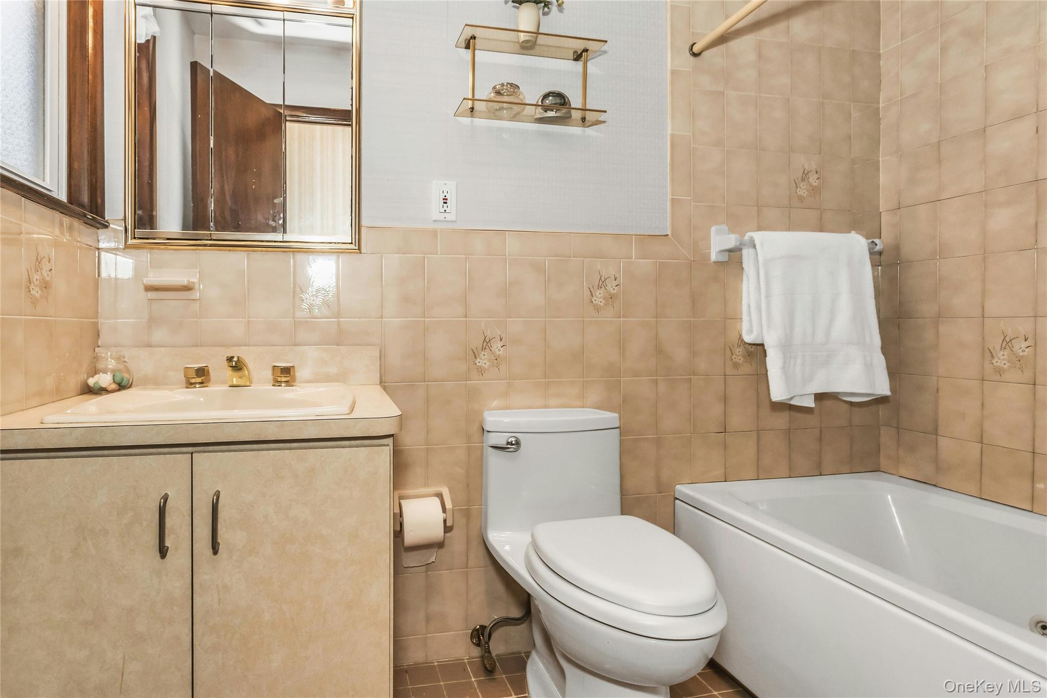 61-22 56th Drive, Maspeth, NY 11378