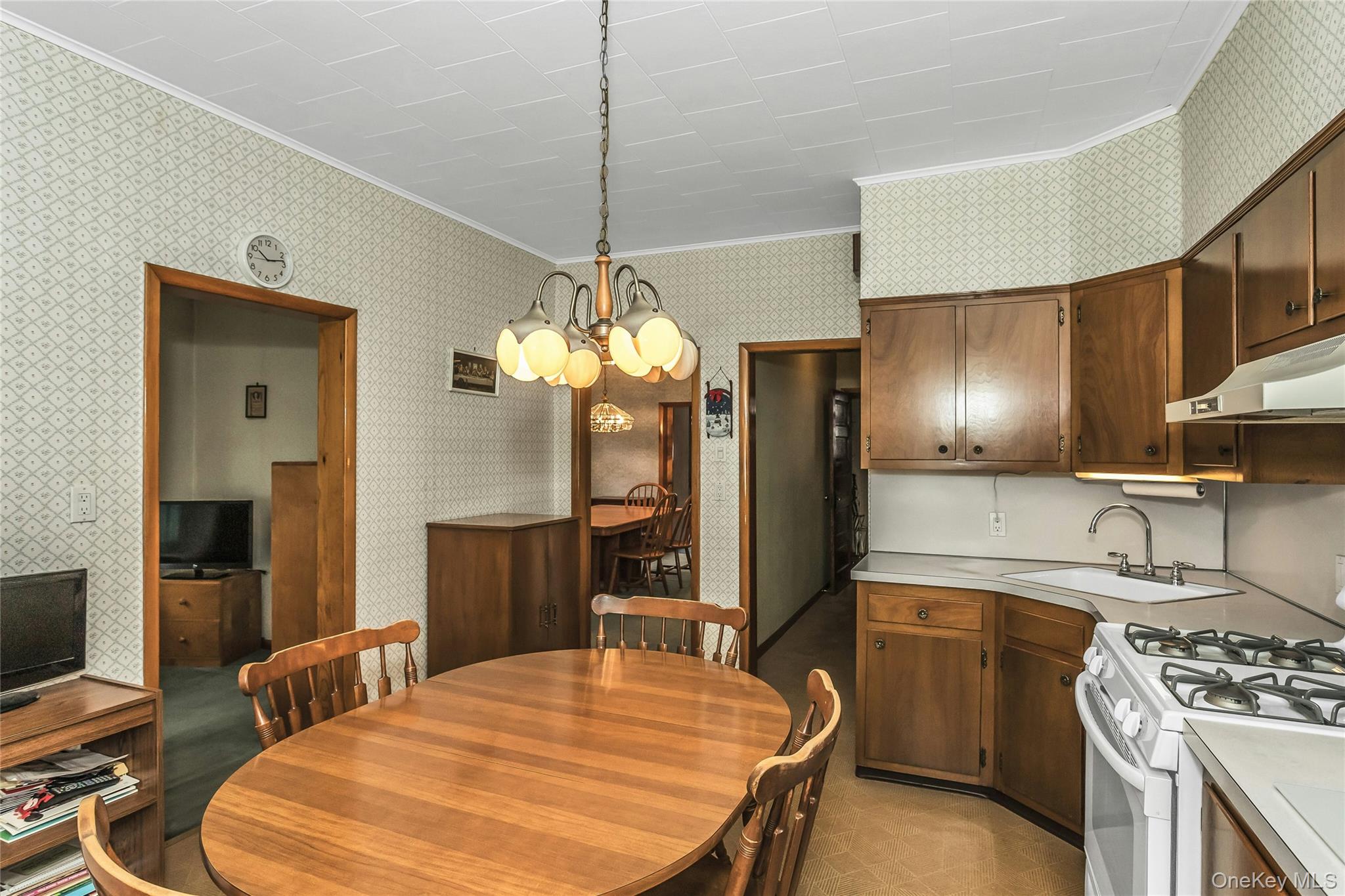 61-22 56th Drive, Maspeth, NY 11378