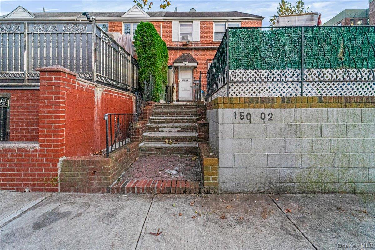 150-02 78th Road, Flushing, NY 11367