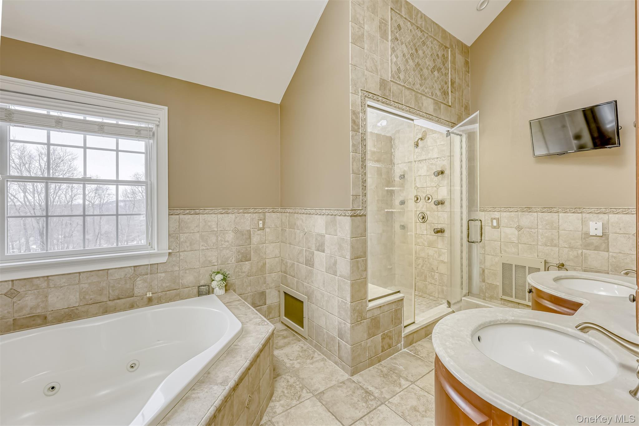 2 Garnett Hill Road, Chester, NY 10918