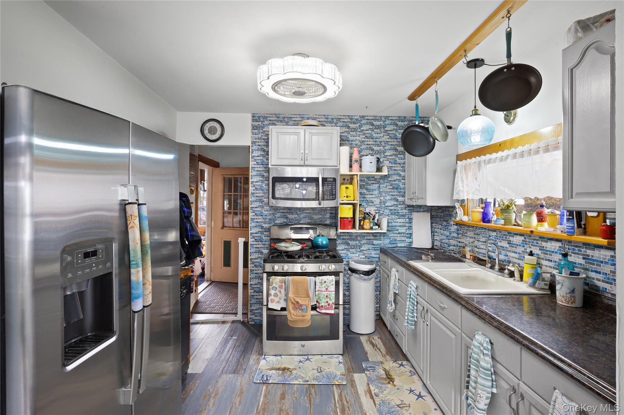 1 Elm Road E, Mastic Beach, NY 11951