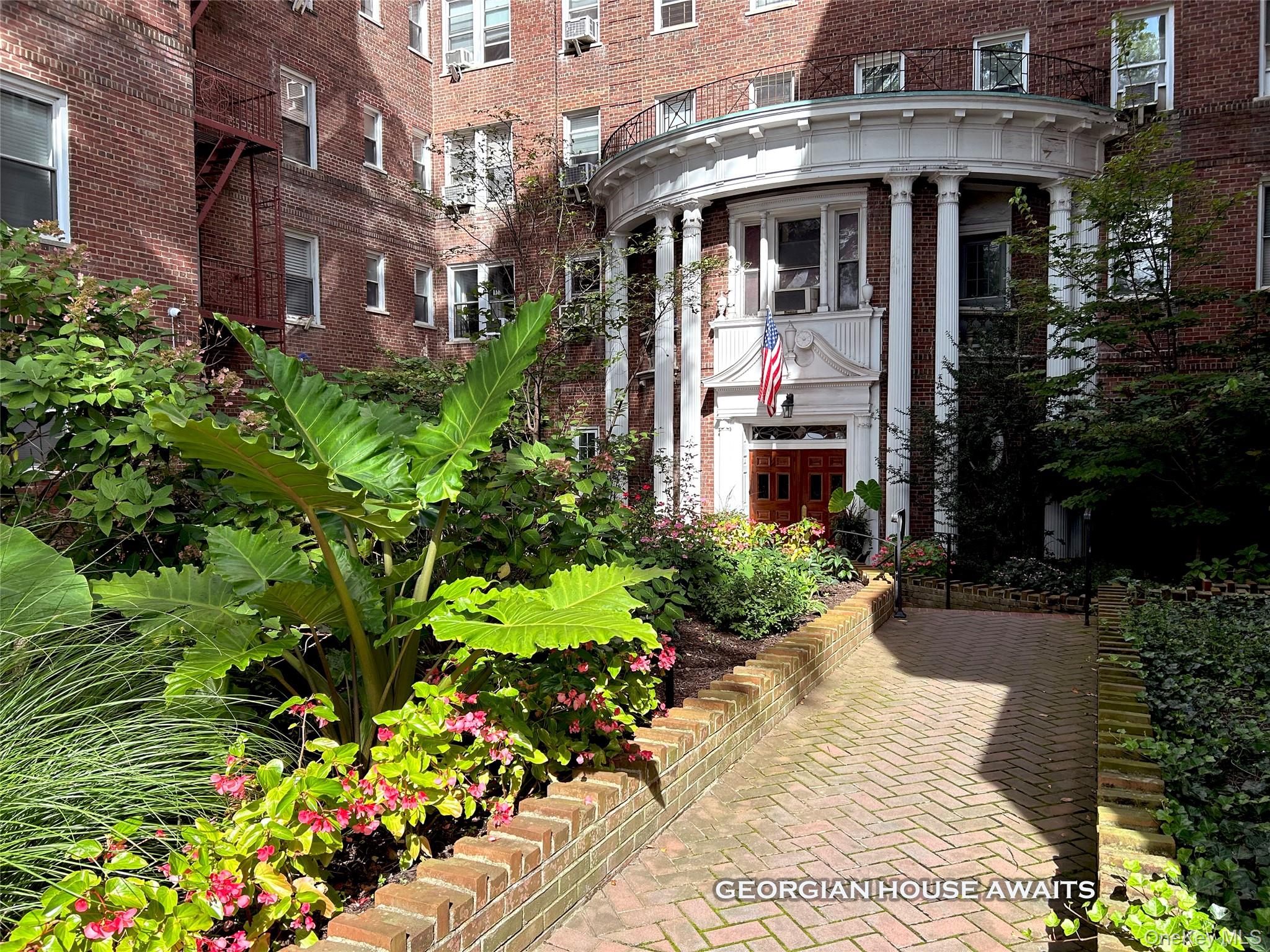 118-11 84 Avenue 118-11 84 Avenue # 109, Kew Gardens, NY 11415