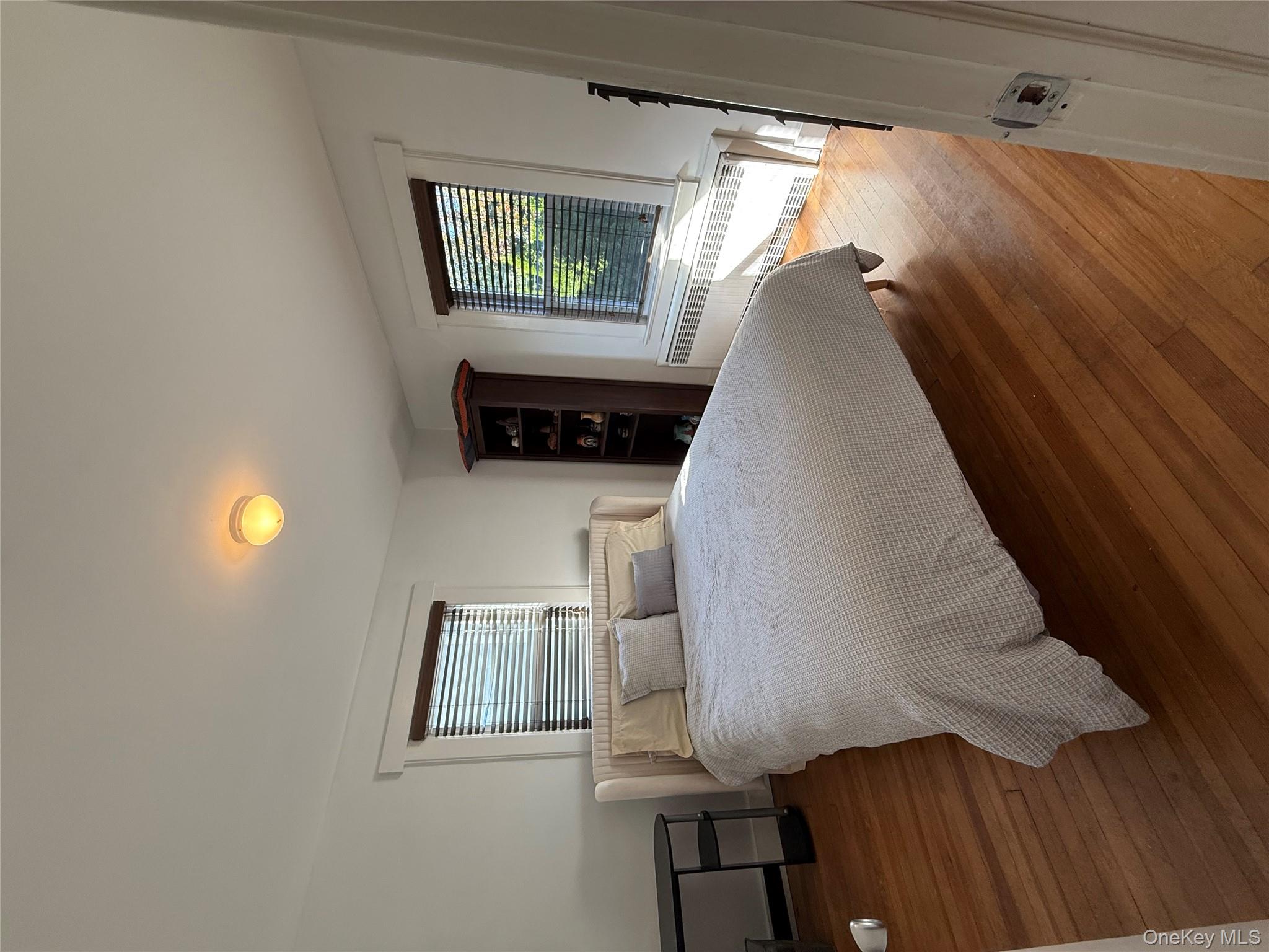 25 School Street, Port Washington, NY 11050