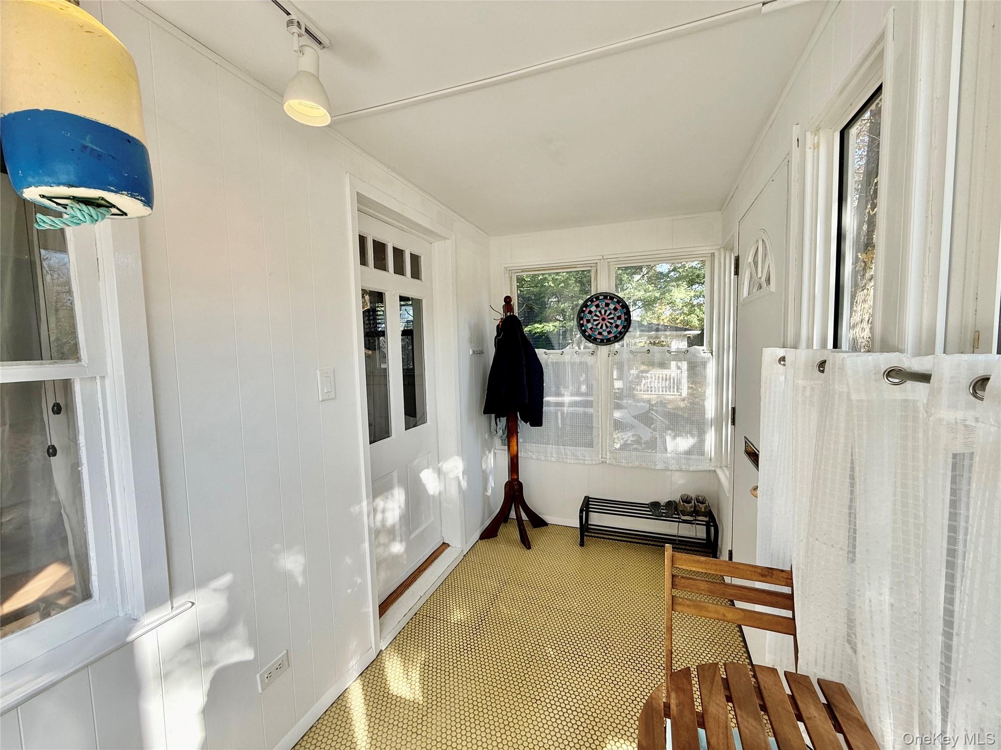 25 School Street, Port Washington, NY 11050