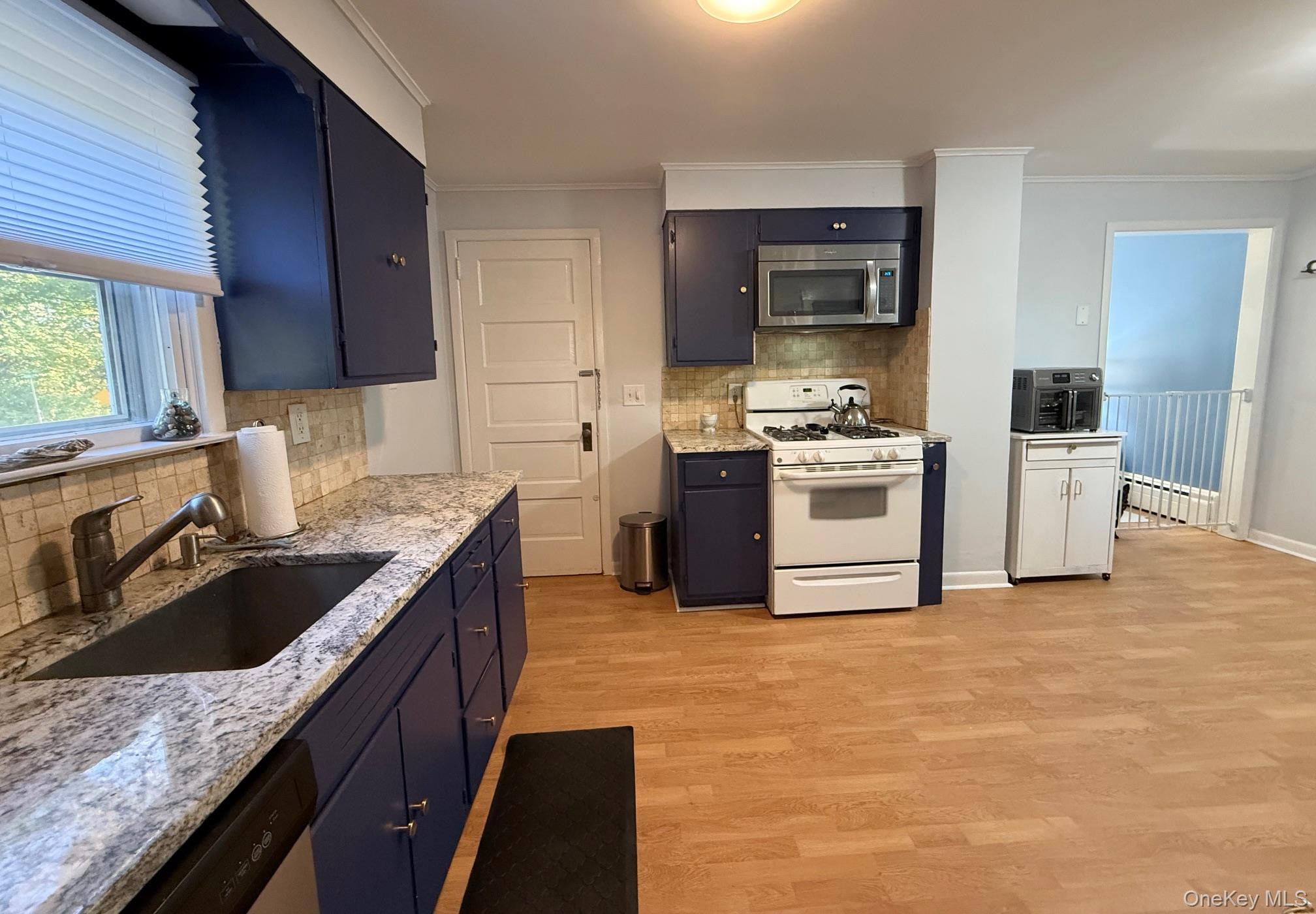 25 School Street, Port Washington, NY 11050