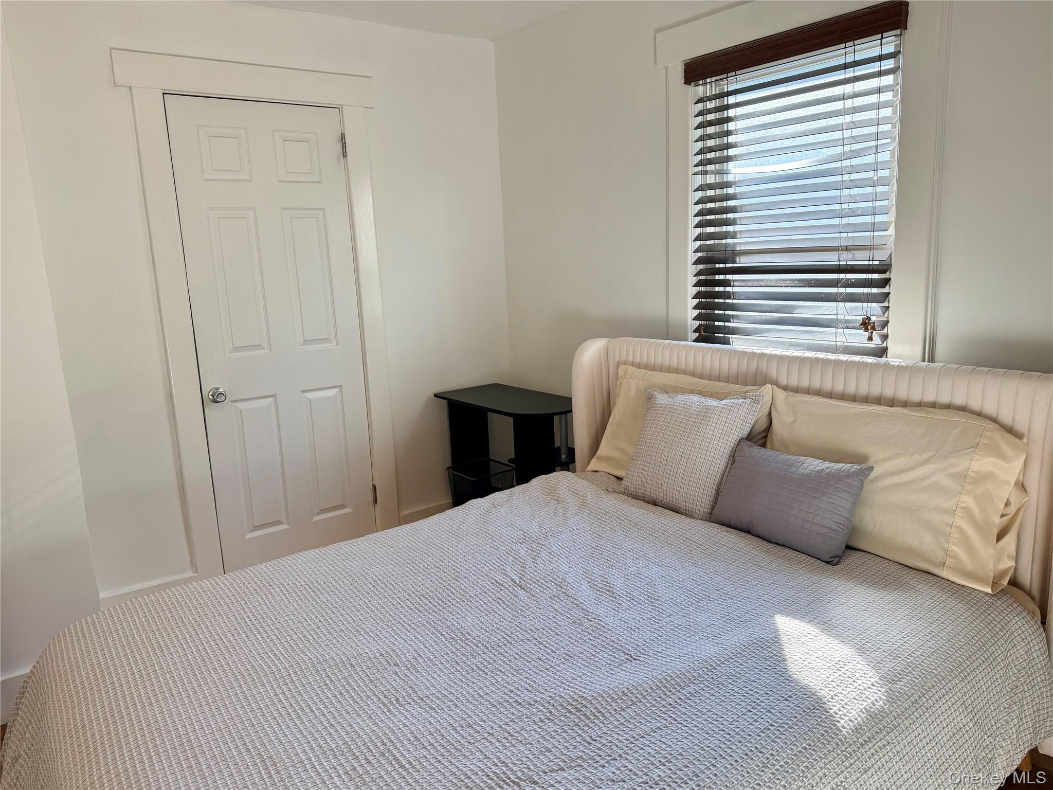 25 School Street, Port Washington, NY 11050