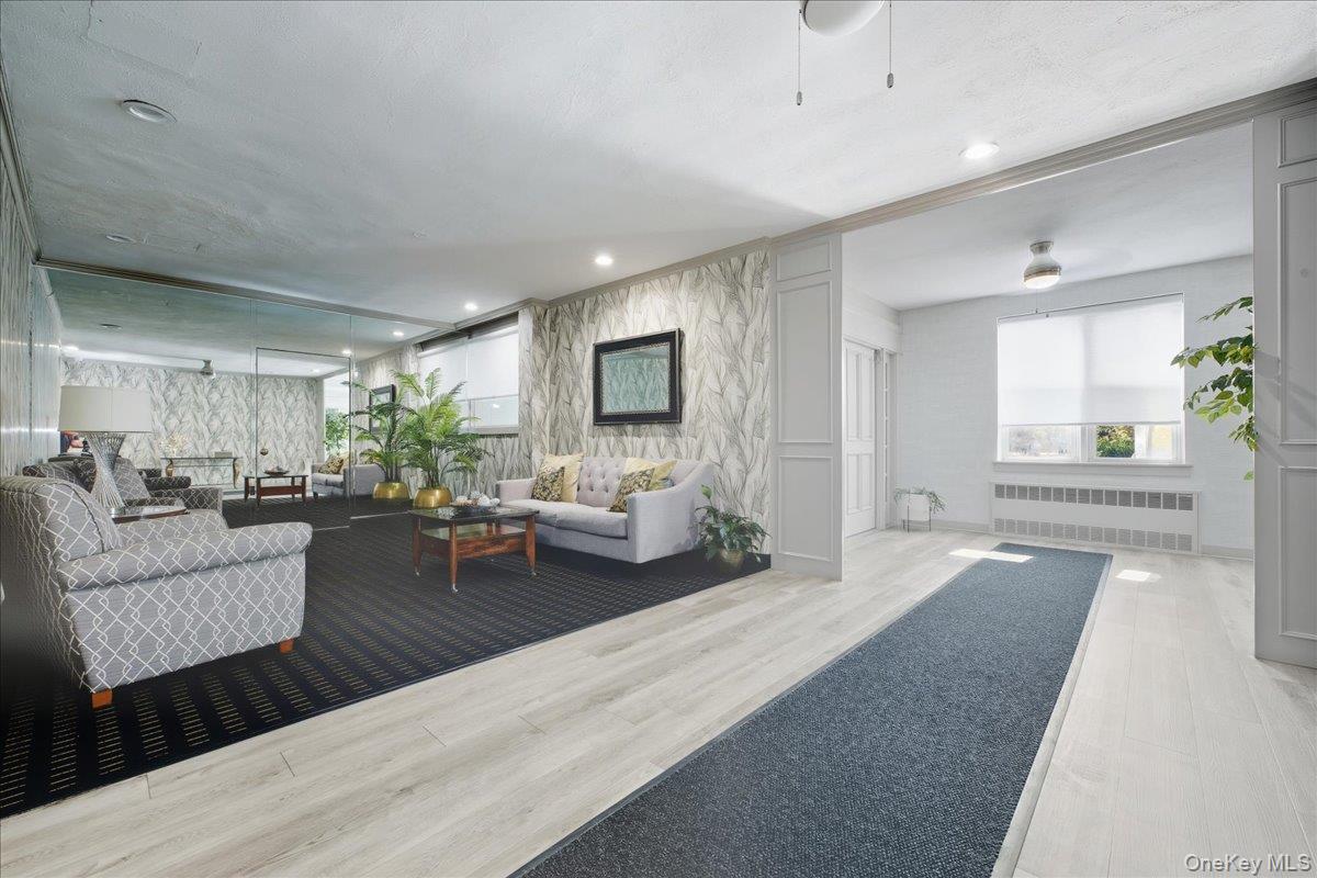 55 Lenox Road # 2V, Rockville Centre, NY 11570