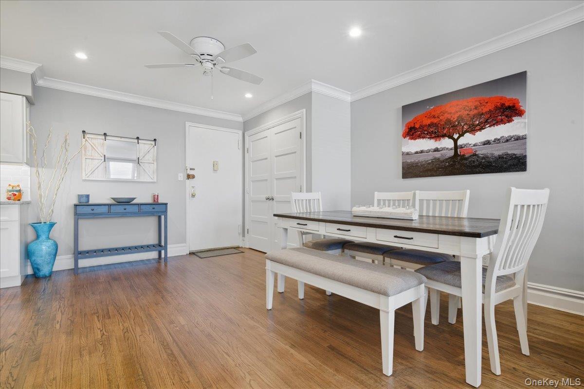 55 Lenox Road # 2V, Rockville Centre, NY 11570