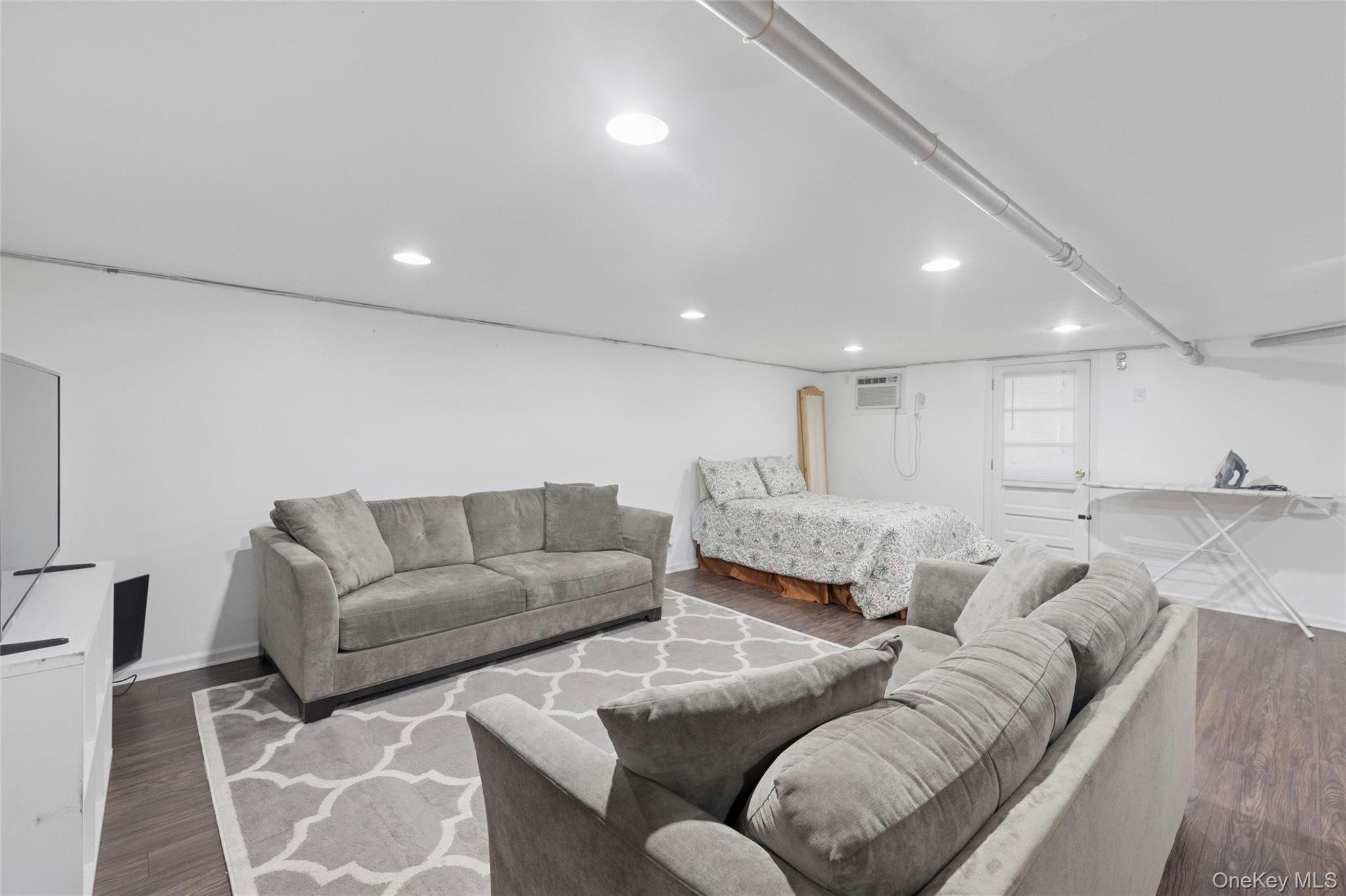 131-18 226th Street, Laurelton, NY 11413