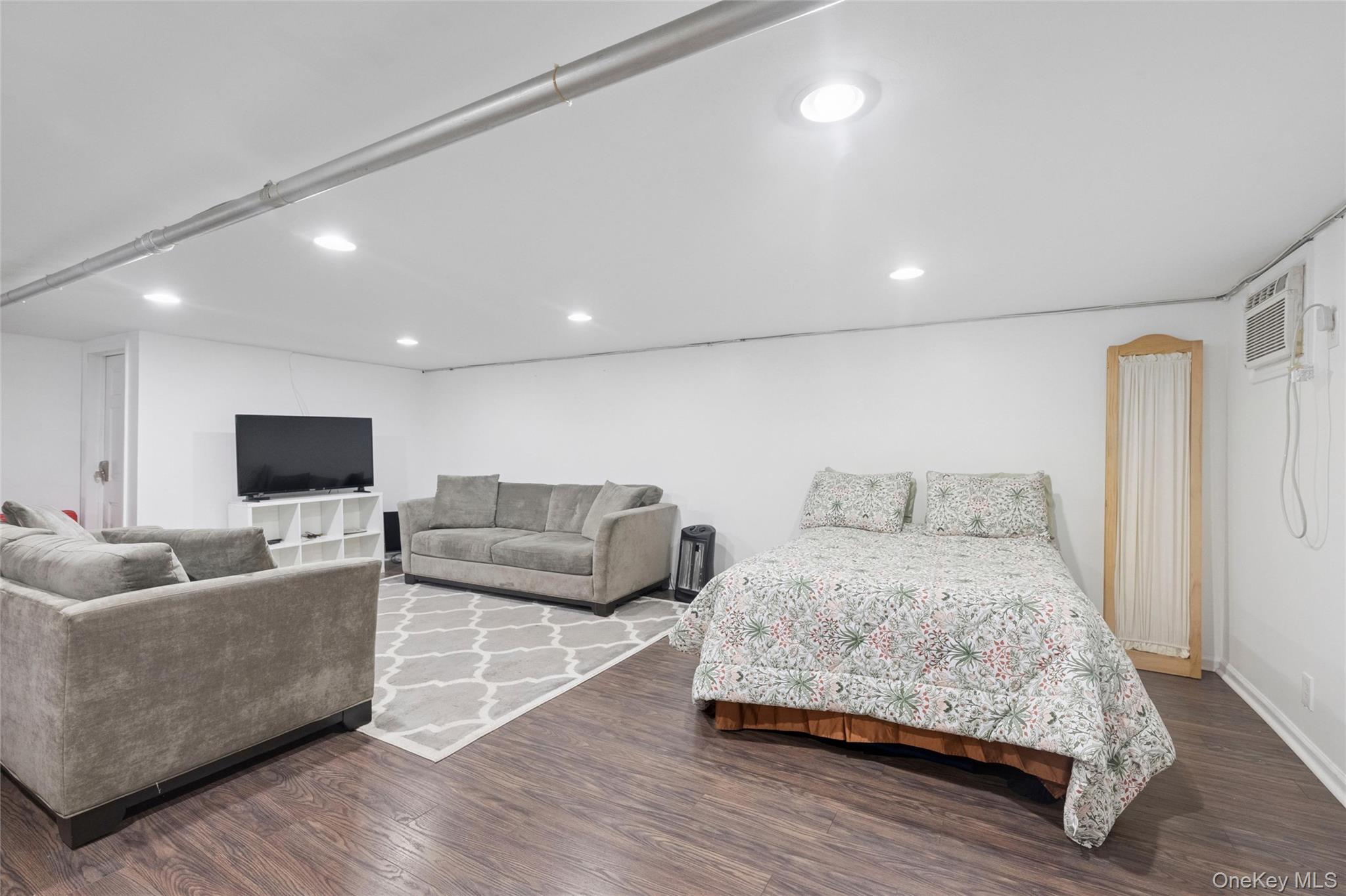 131-18 226th Street, Laurelton, NY 11413