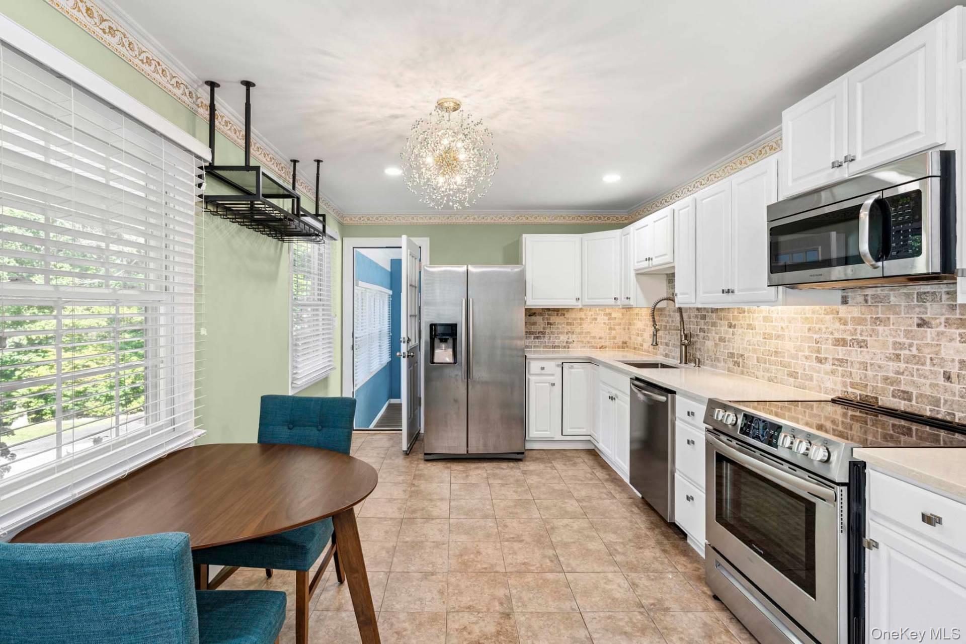 10 Bittersweet Avenue S, Hampton Bays, NY 11946