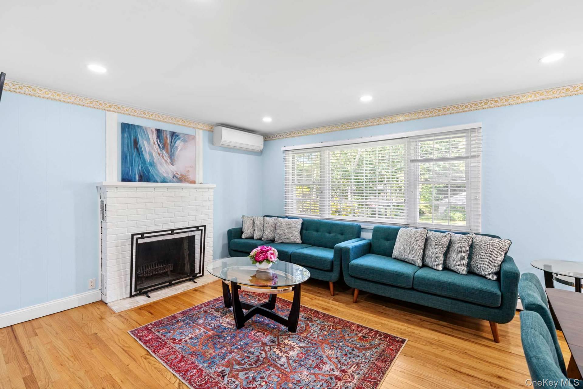 10 Bittersweet Avenue S, Hampton Bays, NY 11946