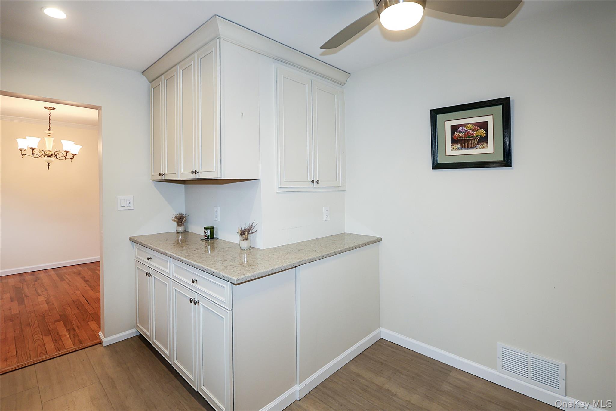 6 Gerhard Road, Plainview, NY 11803