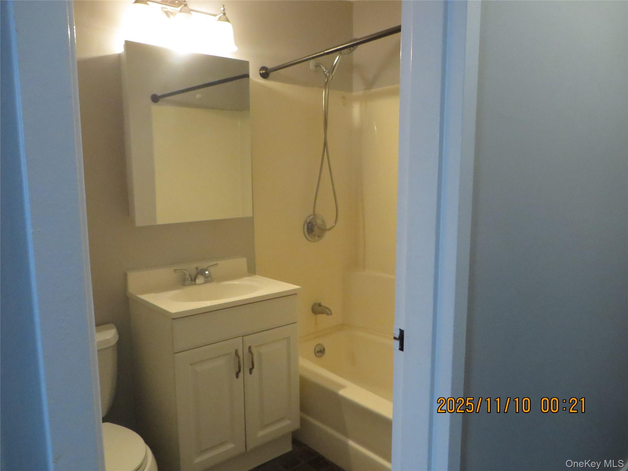 310 Riverside Boulevard # 3D, Long Beach, NY 11561