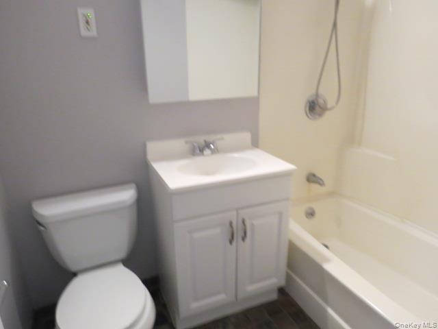 310 Riverside Boulevard # 3D, Long Beach, NY 11561