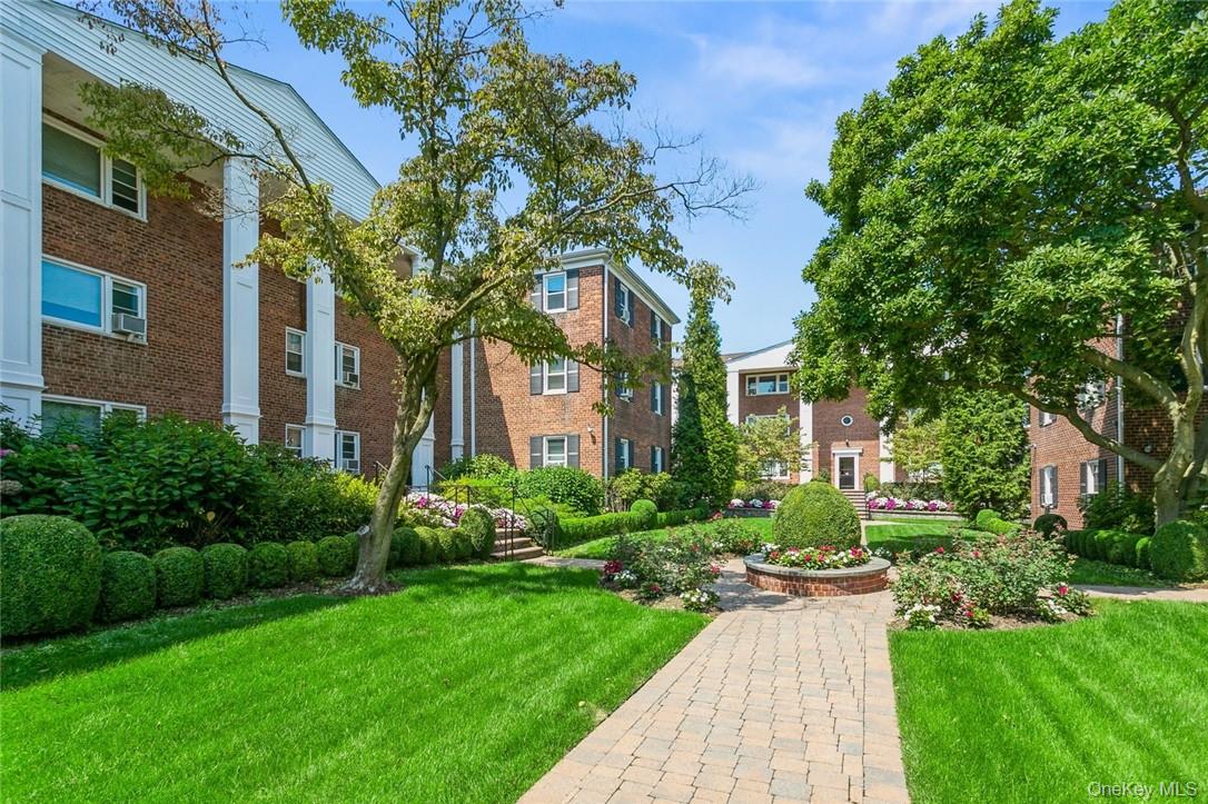 1833 Palmer Avenue # 2F, Larchmont, NY 10538