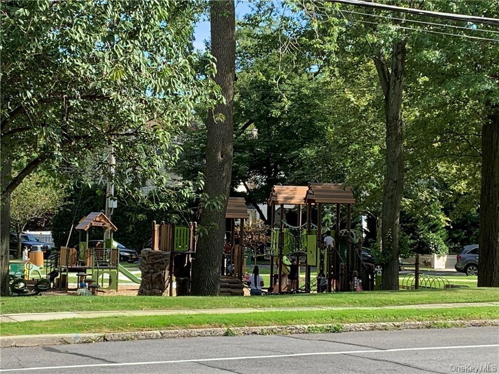 1833 Palmer Avenue # 2F, Larchmont, NY 10538