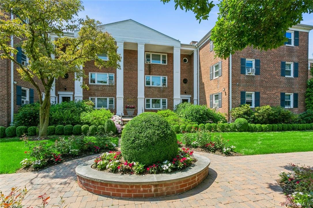 1833 Palmer Avenue # 2F, Larchmont, NY 10538