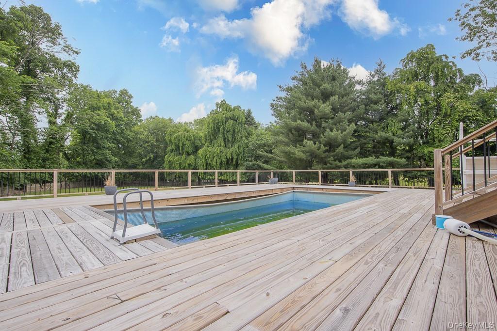 185 Spook Rock Road, Suffern, NY 10901