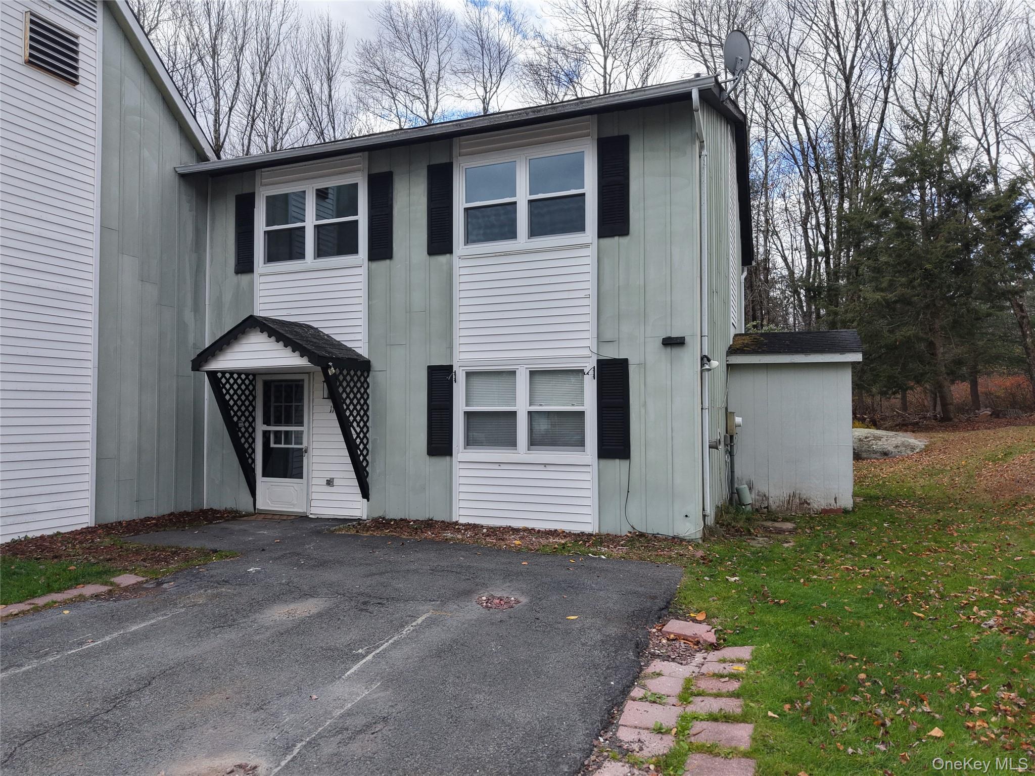 11 Kathleen Court, Kiamesha Lake, NY 12751